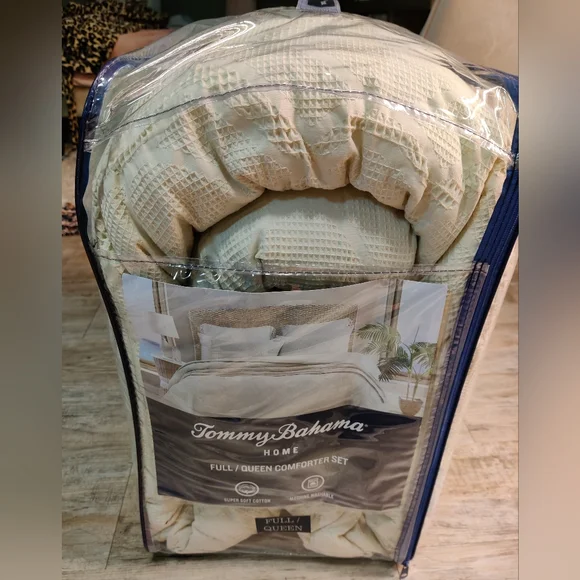 Comforter Set- Tommy Bahama Light Green Cotton Bedding Full/Queen - Picture 5 of 6